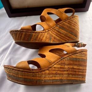 Born Beluna Cork Platform Wedge Sandals Womens 10/42 Brown Leather Boho Hippie